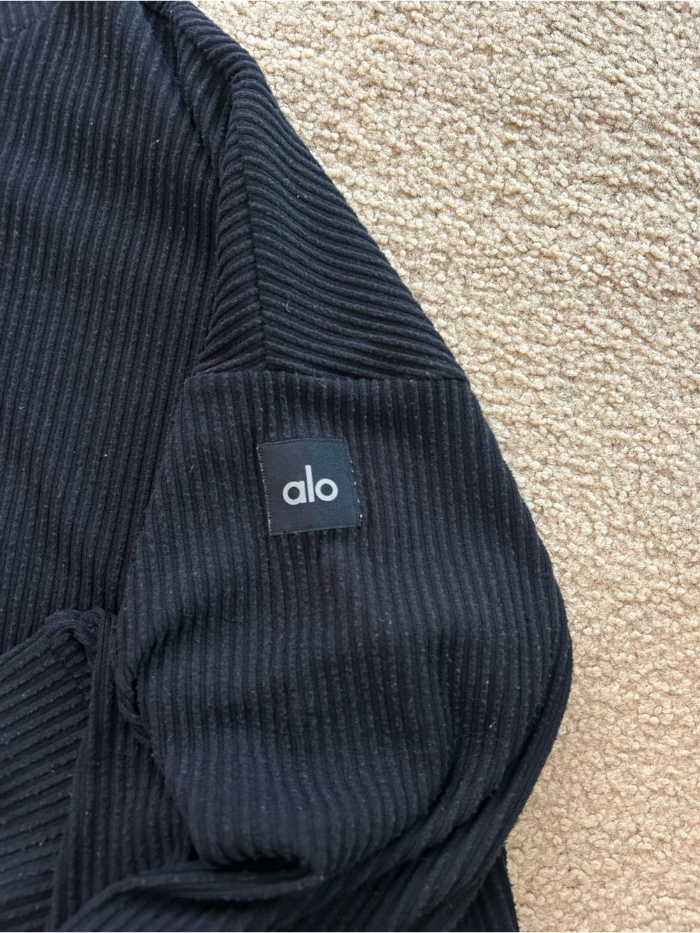 Alo Muse Hoodie in Black - Picture 7 of 7
